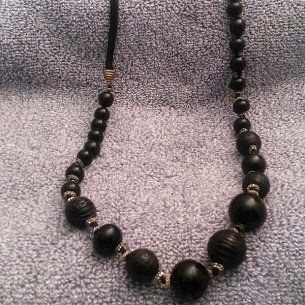Beautiful Black necklace size 18in.